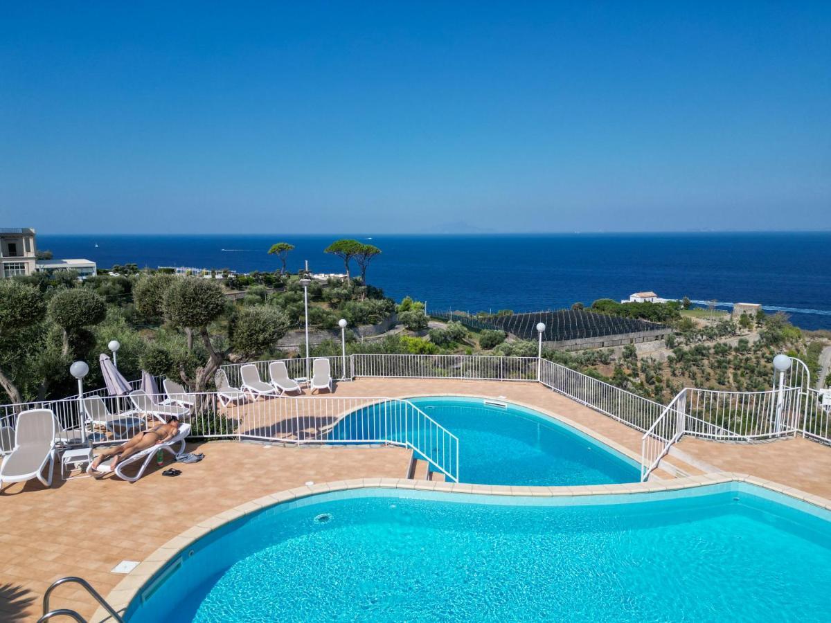 Villaggio Villa Lubrense Масса-Лубренсе Екстер'єр фото