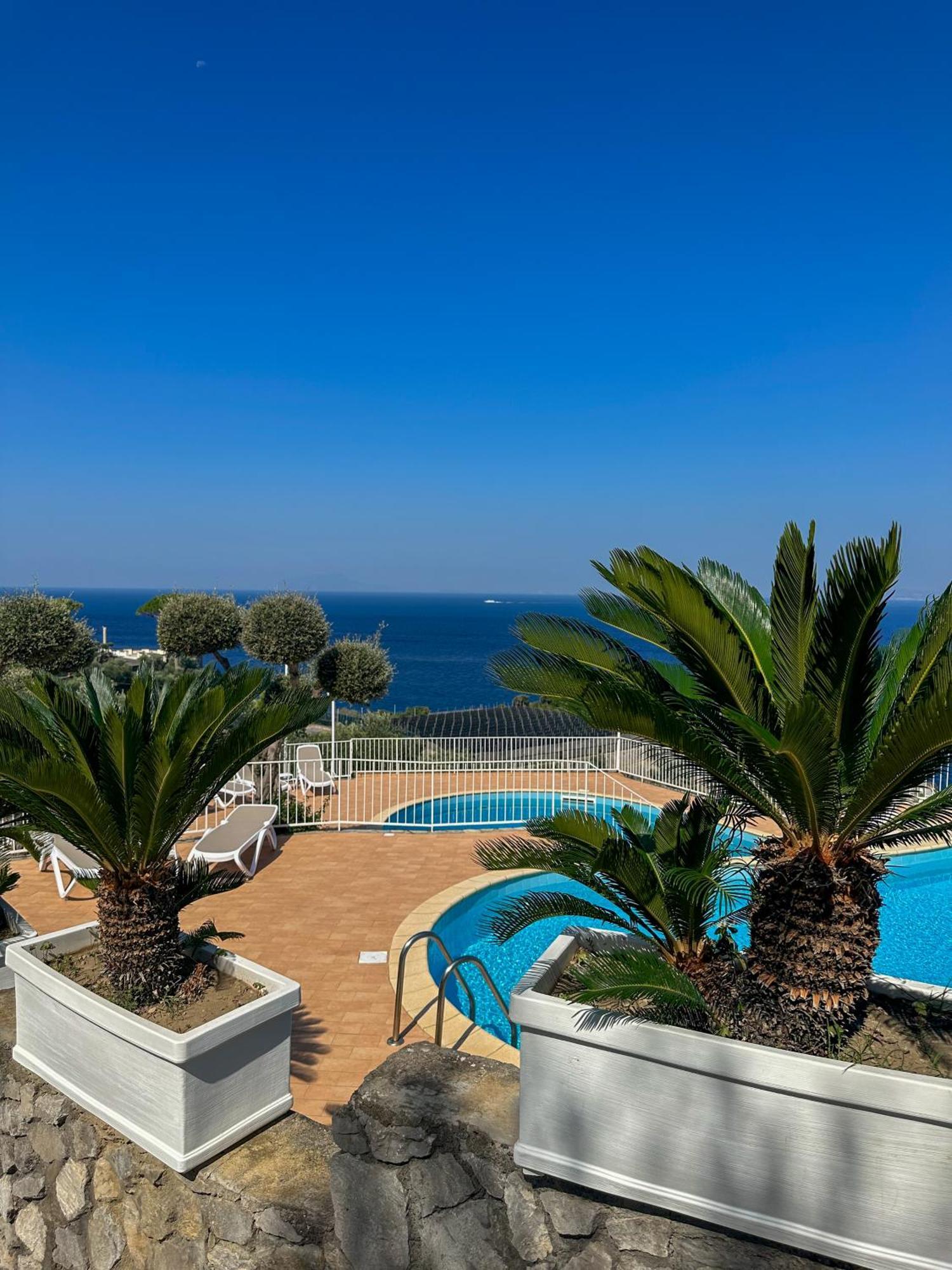 Villaggio Villa Lubrense Масса-Лубренсе Екстер'єр фото