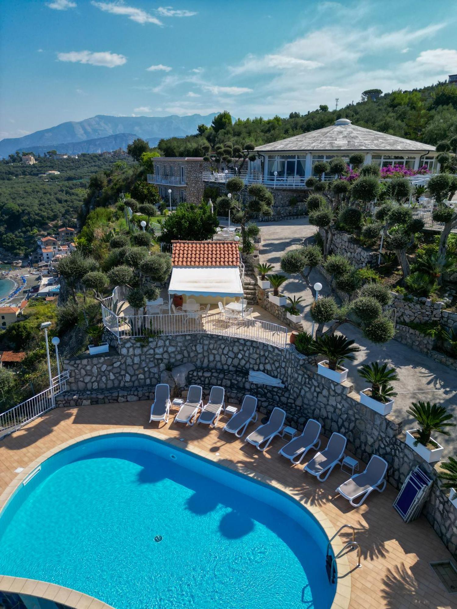 Villaggio Villa Lubrense Масса-Лубренсе Екстер'єр фото