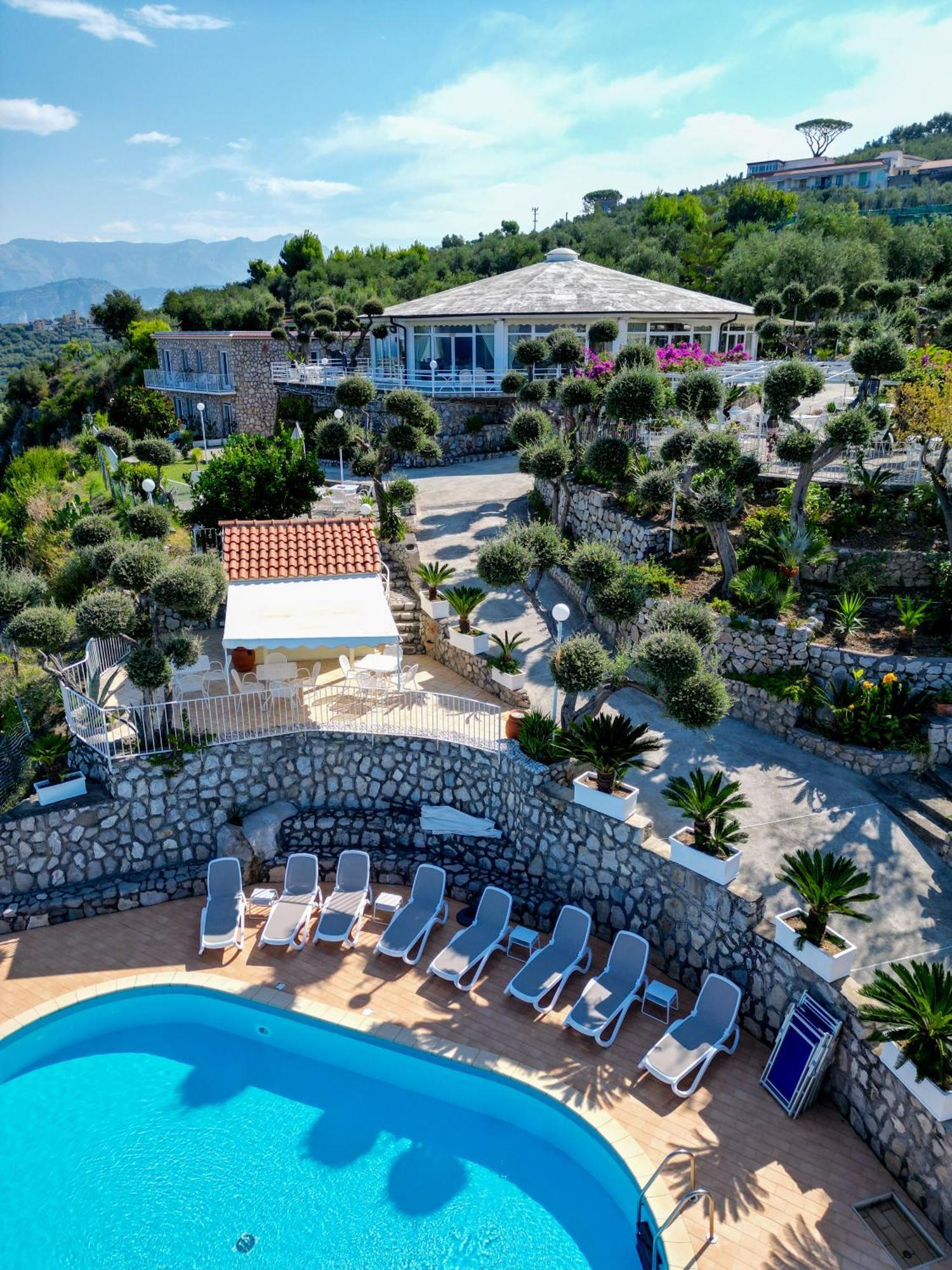 Villaggio Villa Lubrense Масса-Лубренсе Екстер'єр фото