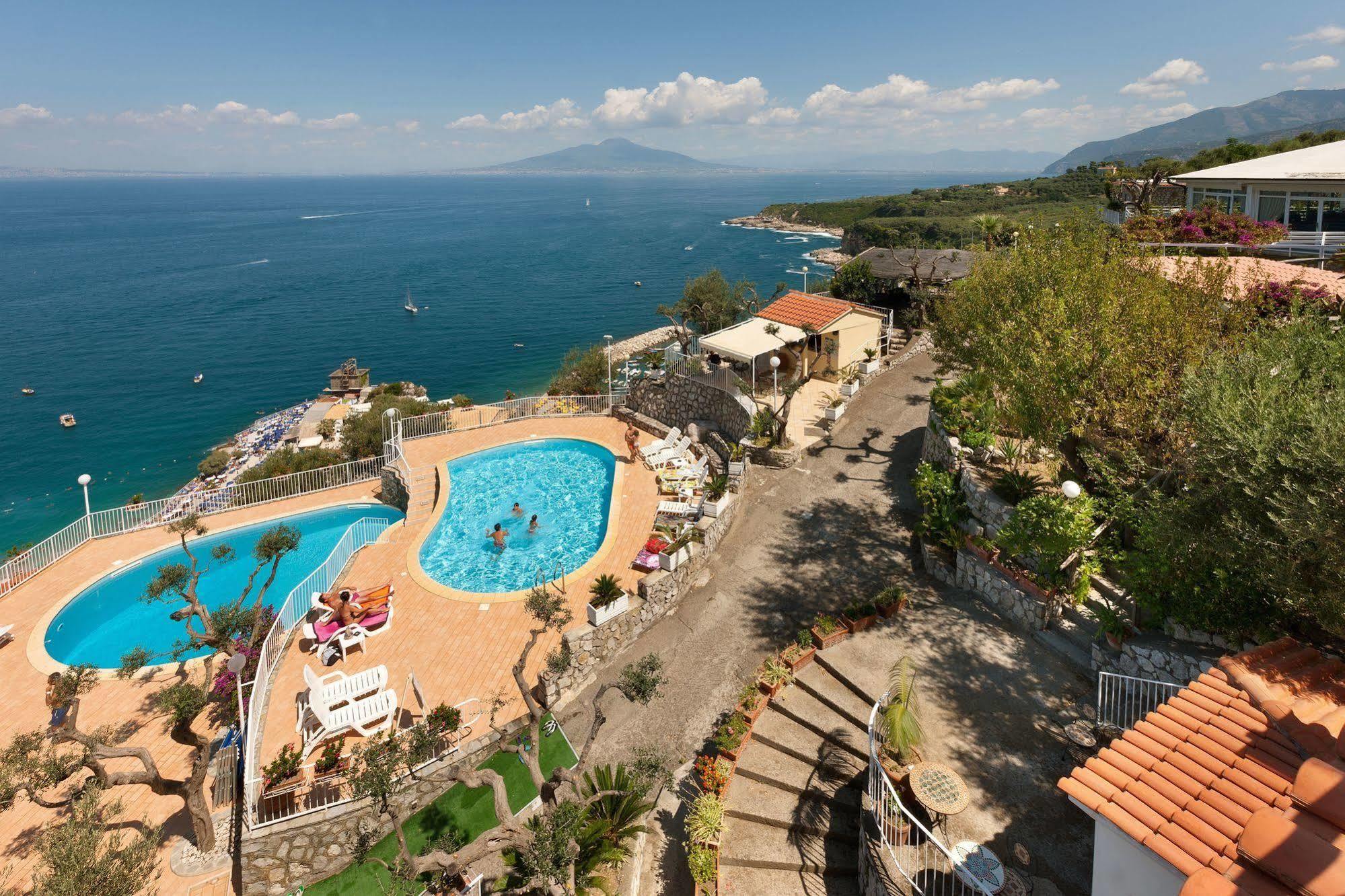 Villaggio Villa Lubrense Масса-Лубренсе Екстер'єр фото