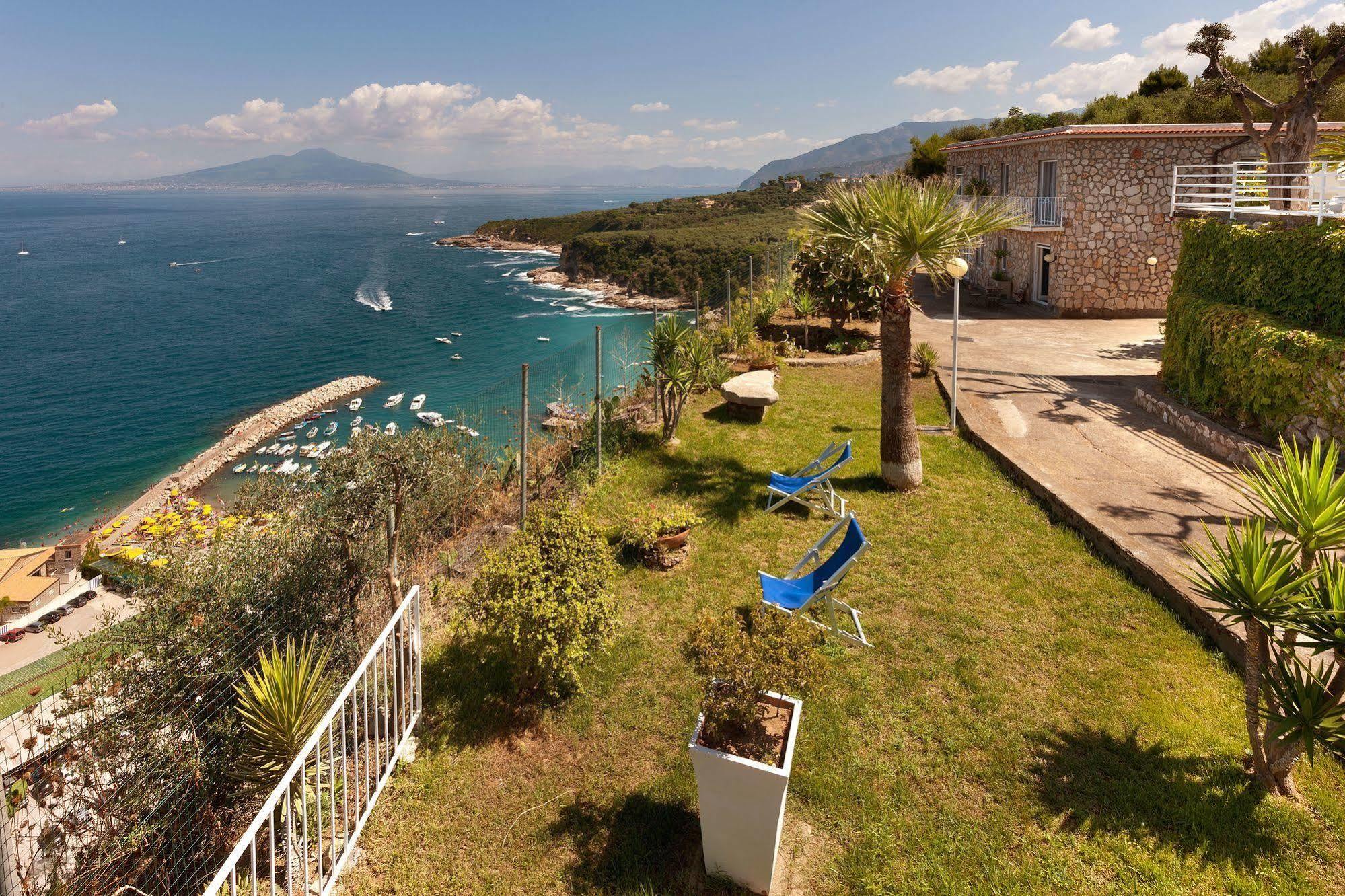 Villaggio Villa Lubrense Масса-Лубренсе Екстер'єр фото
