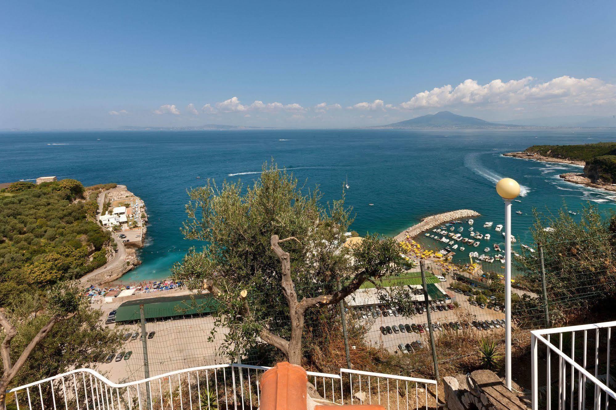 Villaggio Villa Lubrense Масса-Лубренсе Екстер'єр фото